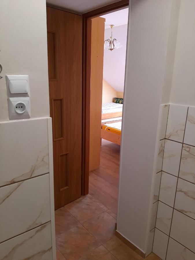 Апартаменты Der Kleine Bauernhof Keine Arbeiter Zadnych Pracownikow Lubiatow  Экстерьер фото
